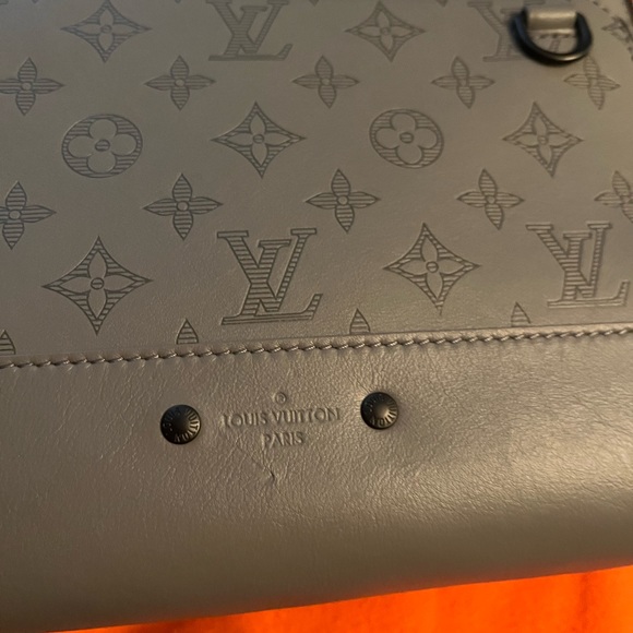 Racer LV -- 🎈SOLD🎈gray monogram with matte black hardware - Picture 5 of 11